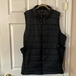 Women’s 4x torrid happy camper vest.  New with tags